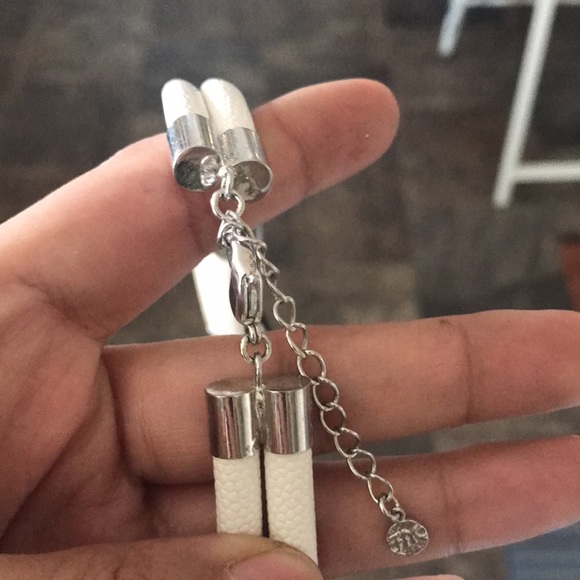 Beautiful necklace - Picture 5 of 13